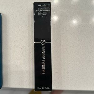 Armani neo nude natural glow foundation (5)